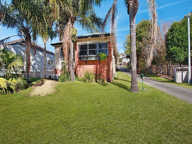 16 Lewers Street, Belmont NSW 2280