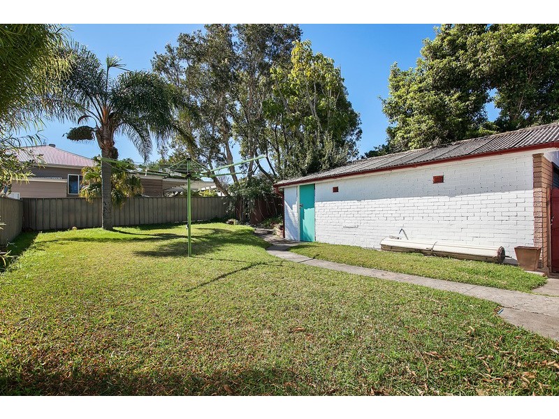 43 Evans Street, Belmont NSW 2280