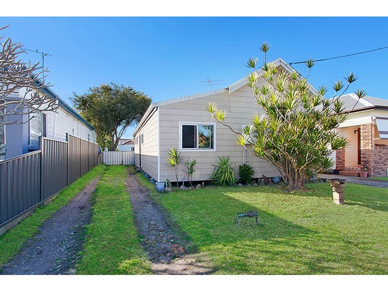 22 Swansea Street, Swansea NSW 2281