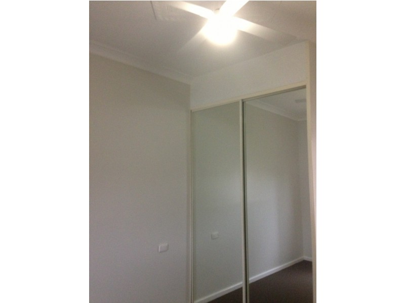 5 Robert Street, Belmont South NSW 2280