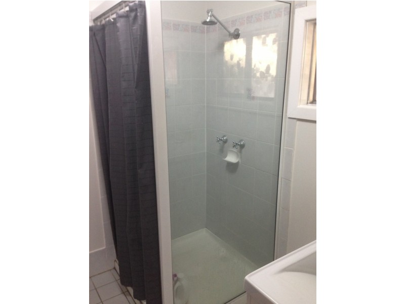 5 Robert Street, Belmont South NSW 2280