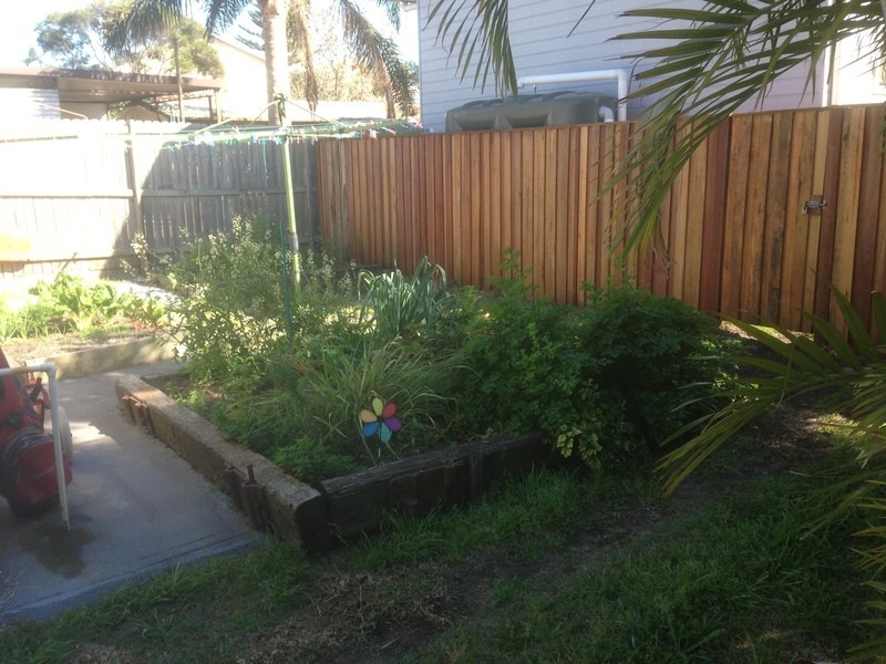 5 Robert Street, Belmont South NSW 2280