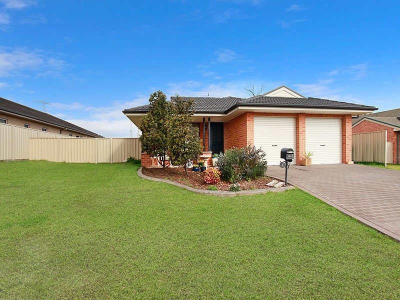 8 Ashleigh Street, Heddon Greta NSW 2321