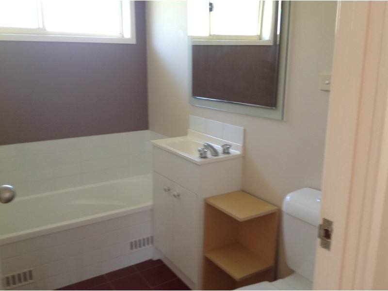 1 Camelot Close, Valentine NSW 2280