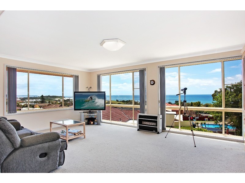 Caves Beach NSW 2281