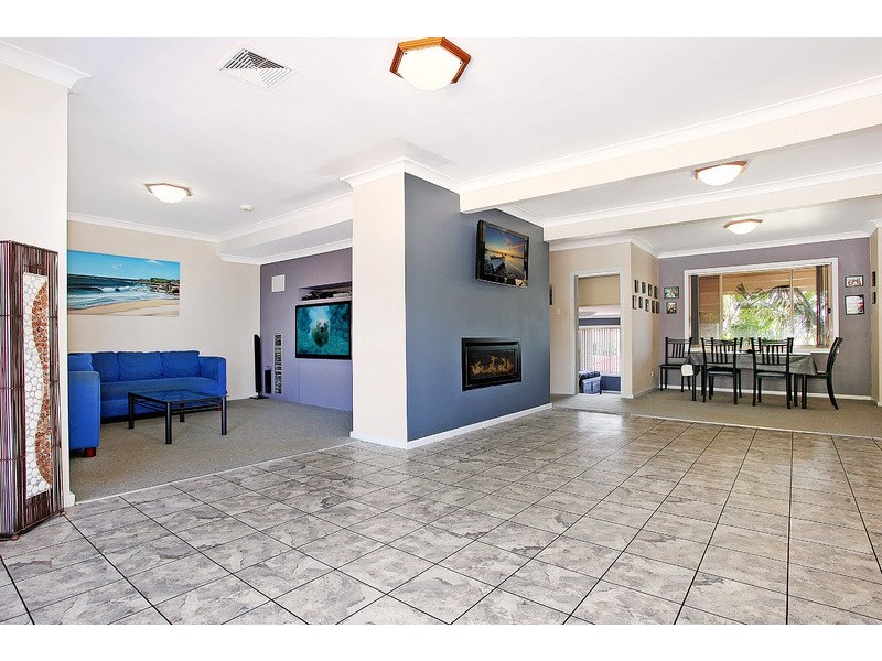 Caves Beach NSW 2281