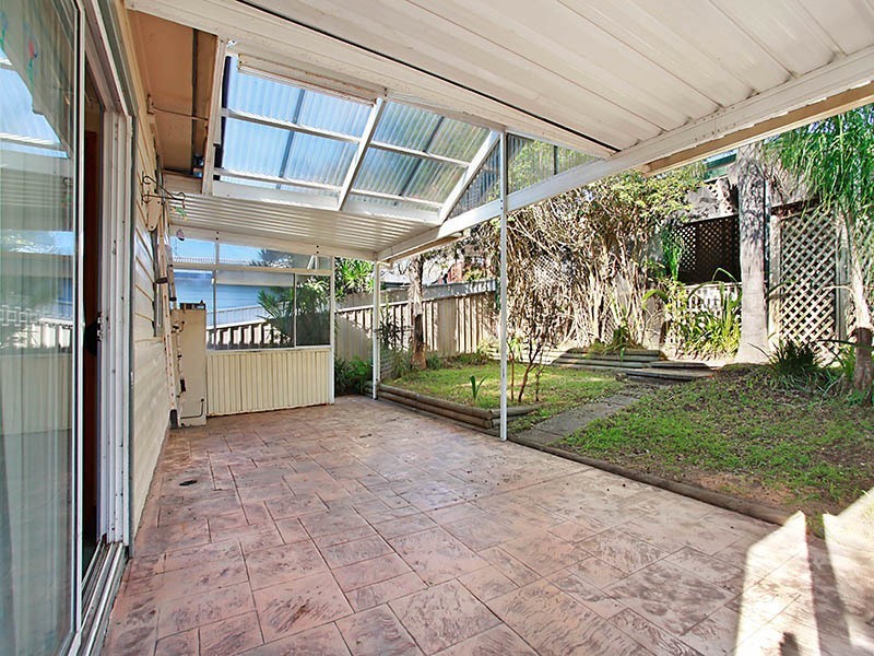 16  Lewers Street, Belmont NSW 2280