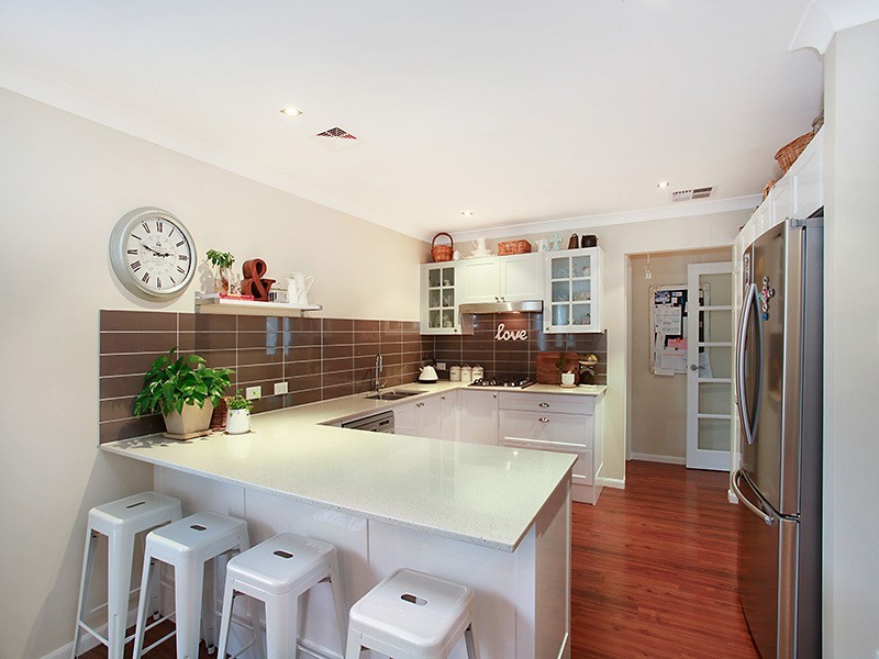 27  The Hill, Valentine NSW 2280