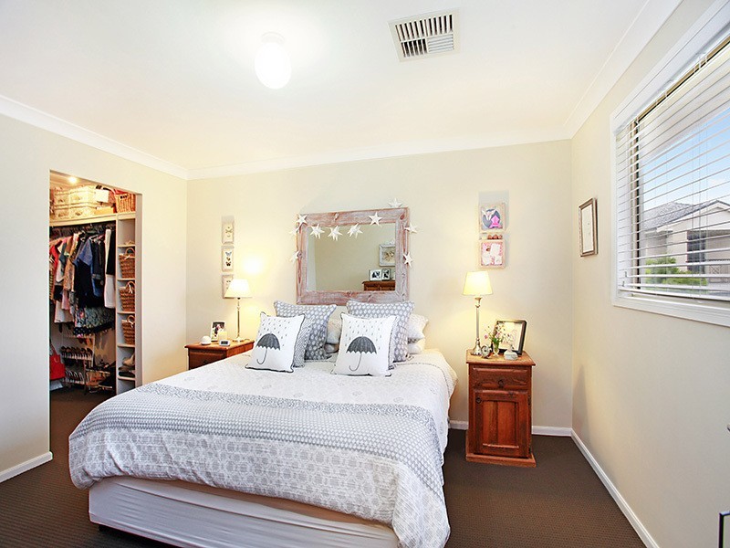 27  The Hill, Valentine NSW 2280