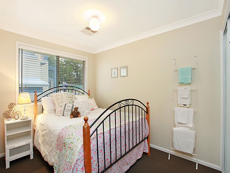 27  The Hill, Valentine NSW 2280
