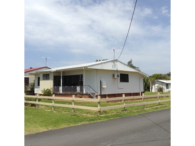 5 Harry Street, Belmont South NSW 2280