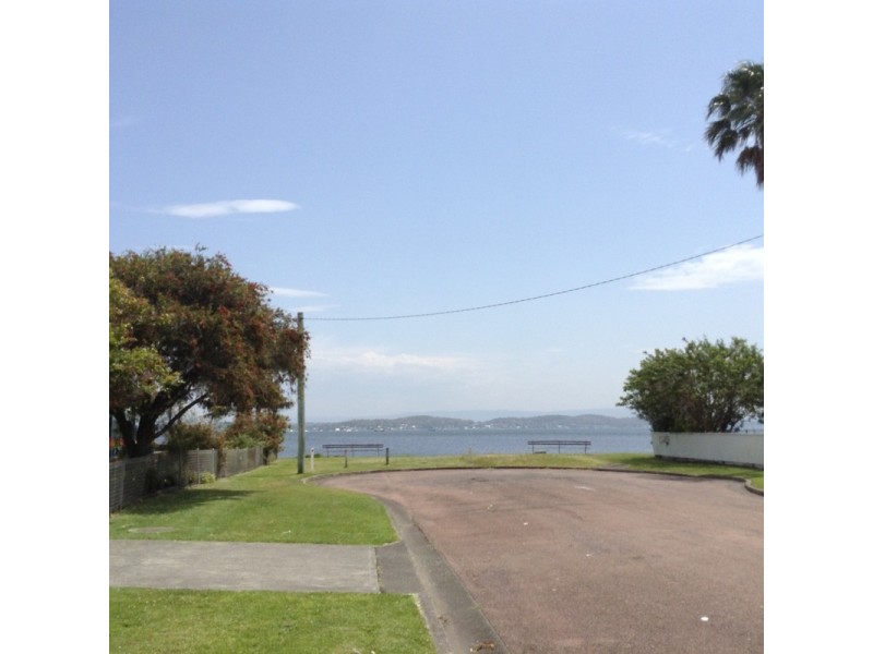 5 Harry Street, Belmont South NSW 2280