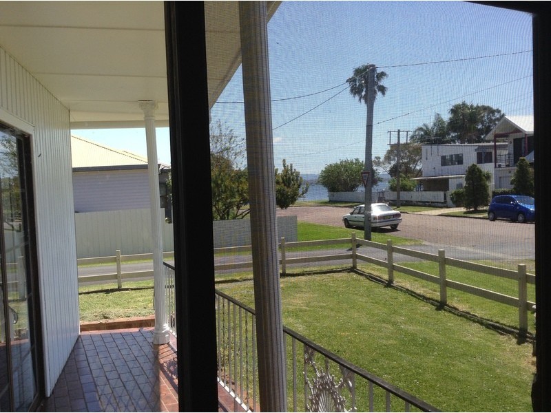 5 Harry Street, Belmont South NSW 2280