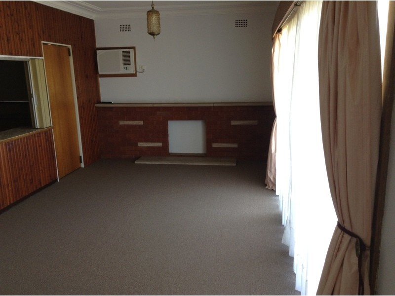 5 Harry Street, Belmont South NSW 2280