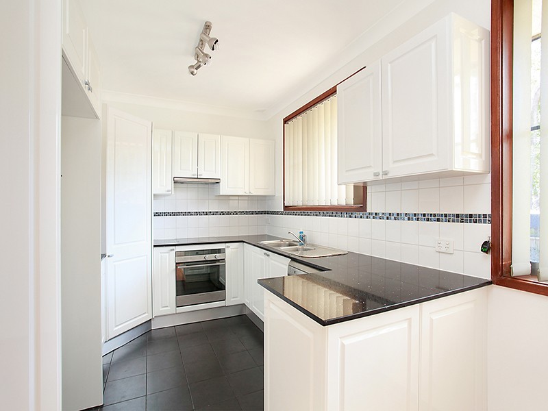 10 Campton Close, Jewells NSW 2280