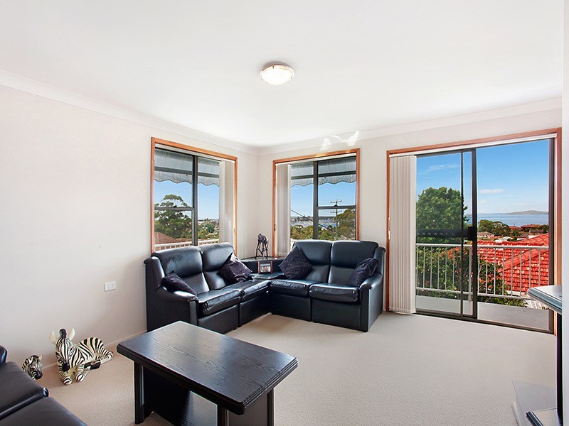 61 Hill Street, Belmont NSW 2280