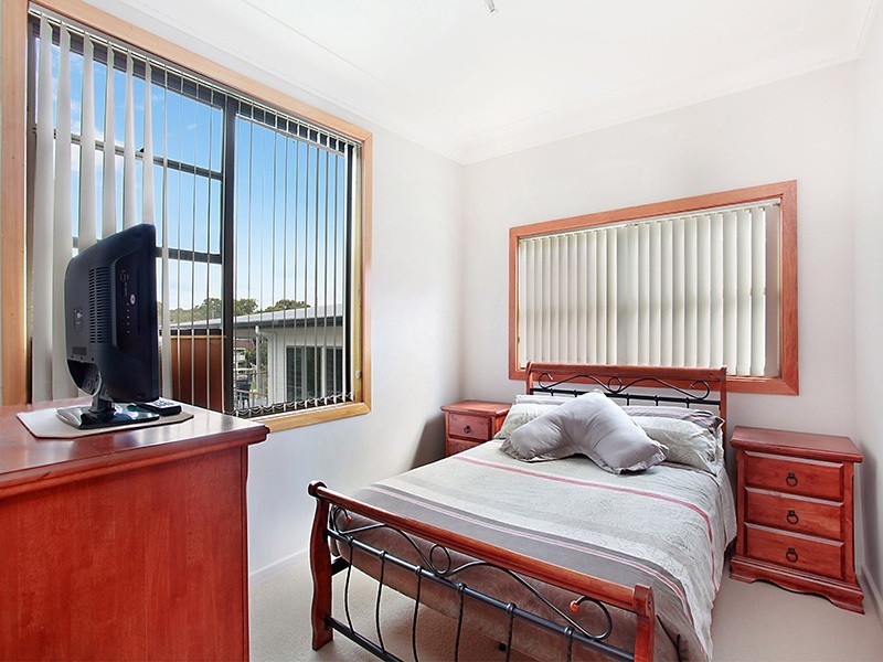 61 Hill Street, Belmont NSW 2280