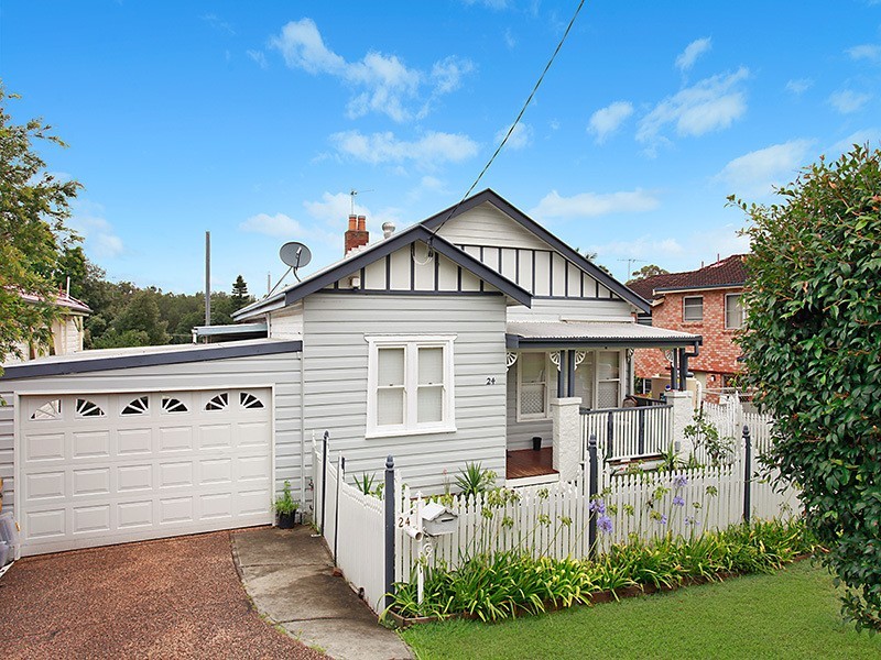 24 George Street, Belmont NSW 2280