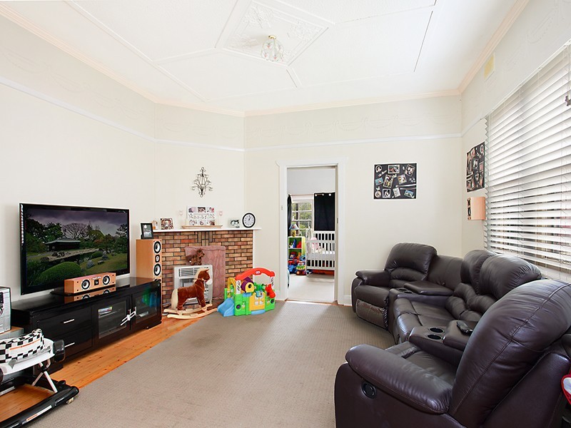 24 George Street, Belmont NSW 2280