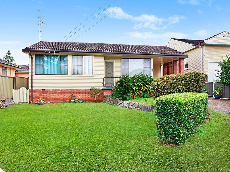 9 May Street, Belmont NSW 2280