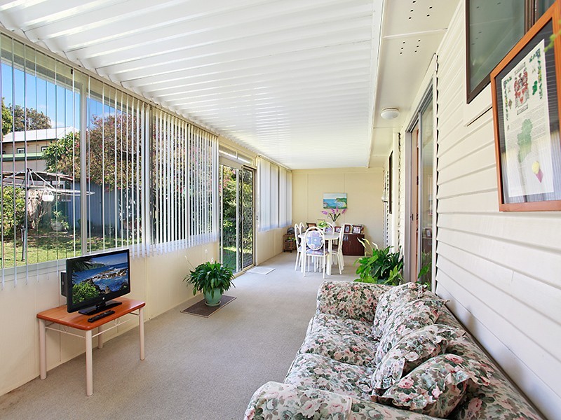 9 May Street, Belmont NSW 2280