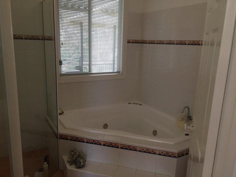 27 Barina Avenue, Kilaben Bay NSW 2283