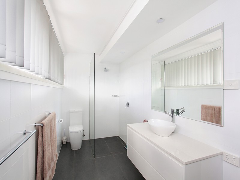 54 Hill Street, Belmont NSW 2280