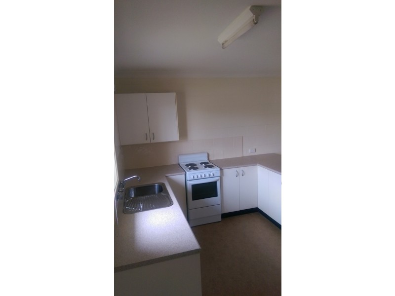 1/13 Charles Street, Warners Bay NSW 2282