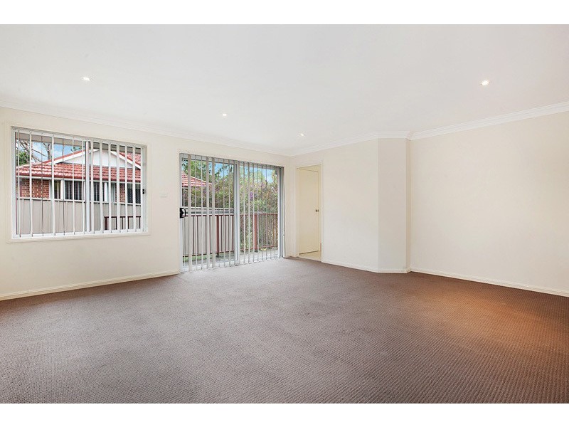 2/9 Kariboo Lane, Mount Hutton NSW 2290