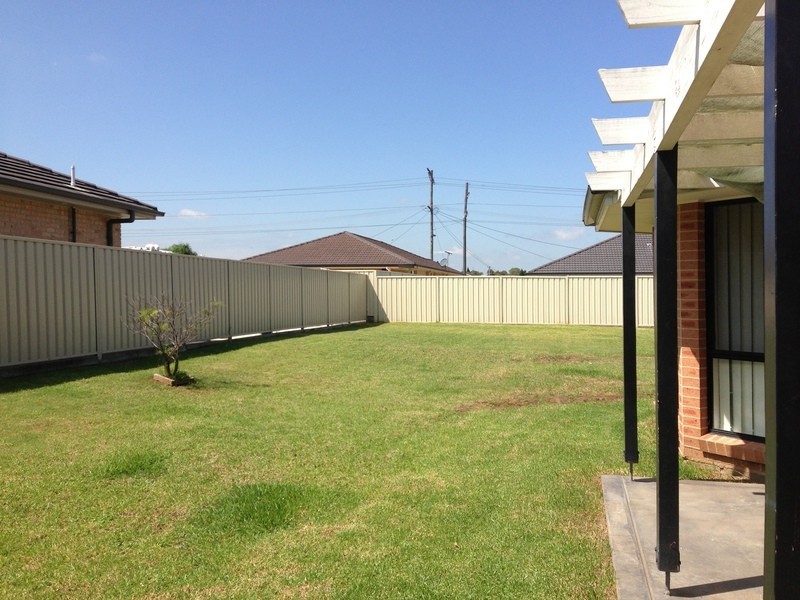 8 Ashleigh Street, Heddon Greta NSW 2321