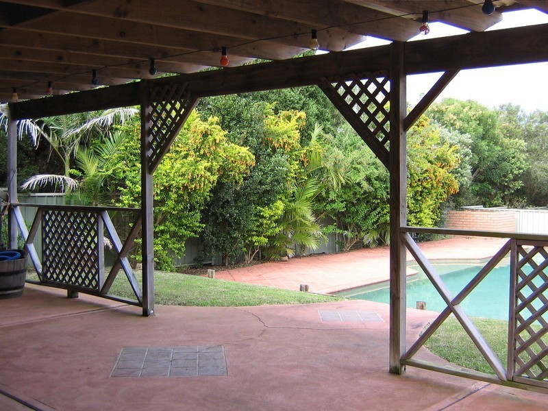 19 Spoonrocks Road, Caves Beach NSW 2281