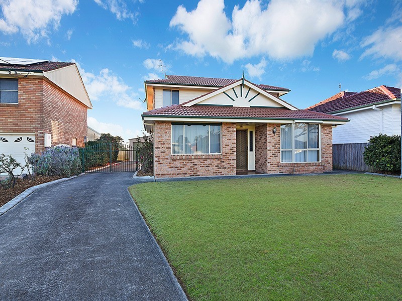 30 McEwan Street, Belmont South NSW 2280