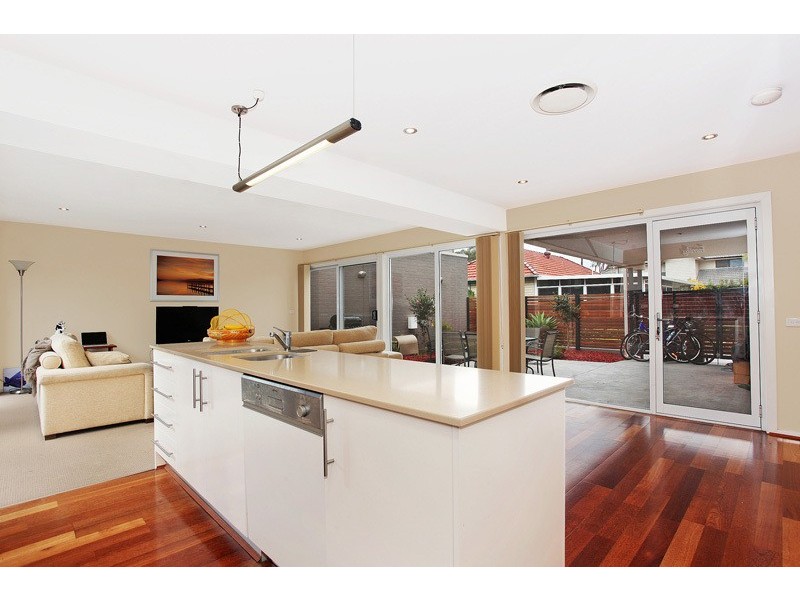 Warners Bay NSW 2282