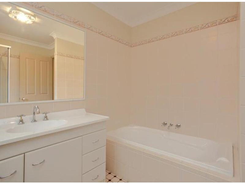 Belmont North NSW 2280