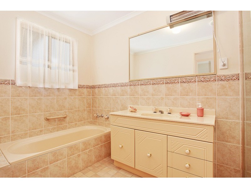 Blacksmiths NSW 2281