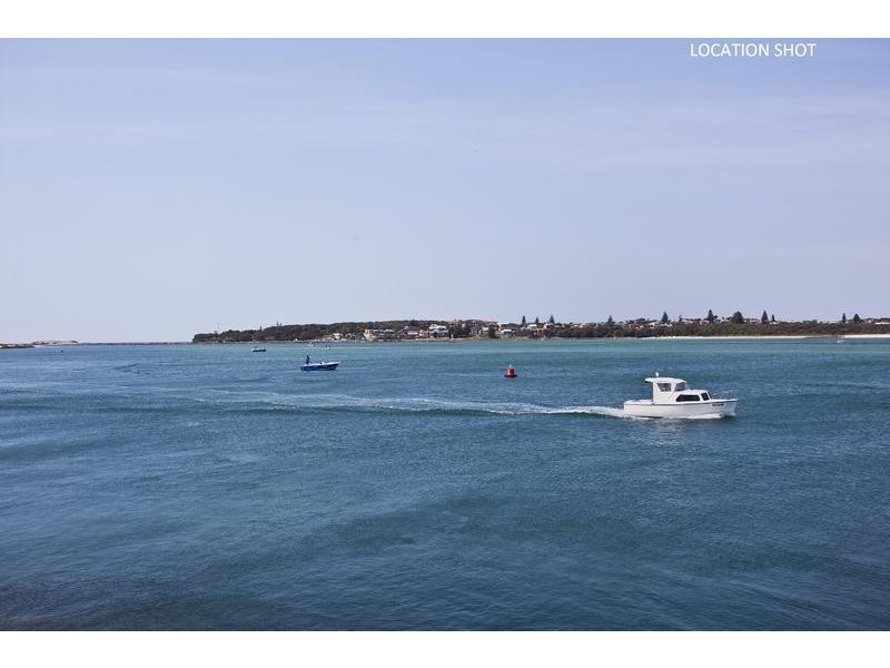 Blacksmiths NSW 2281