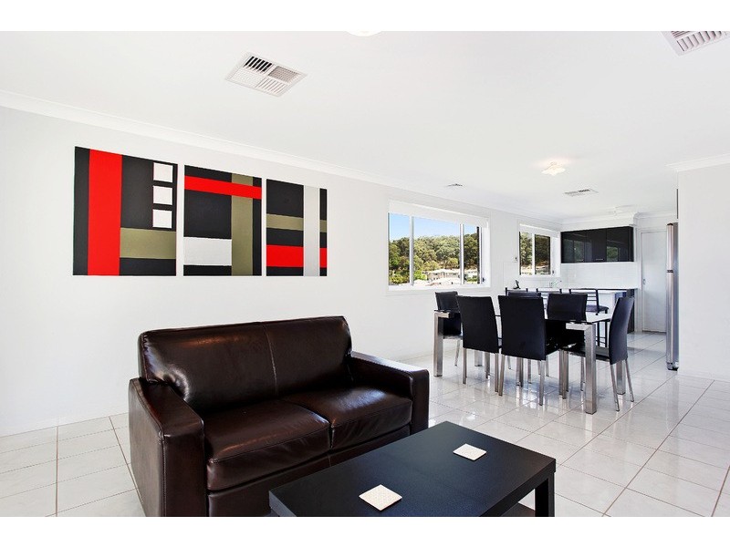 Macquarie Hills NSW 2285