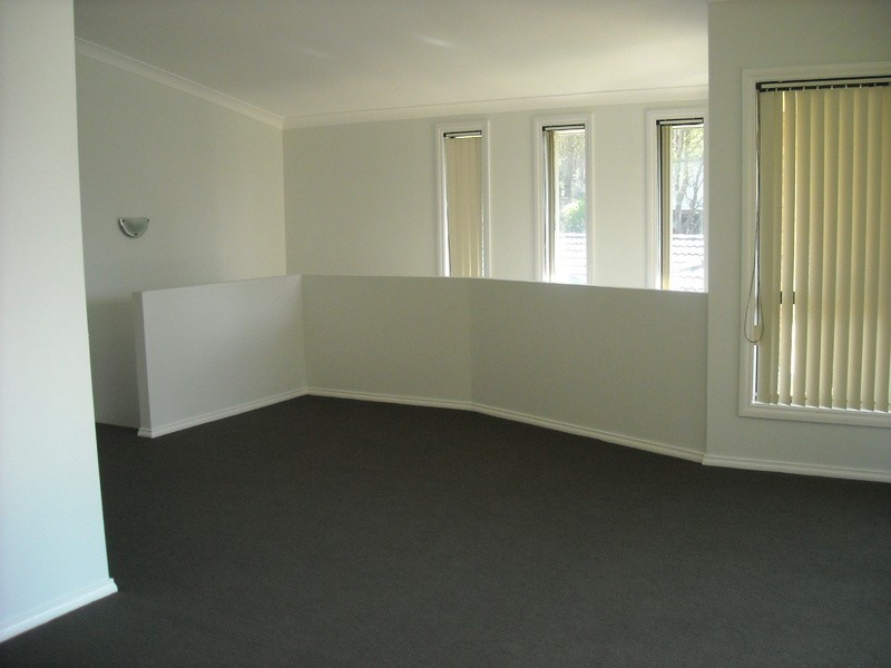 2/3 Werona Crescent, Valentine NSW 2280