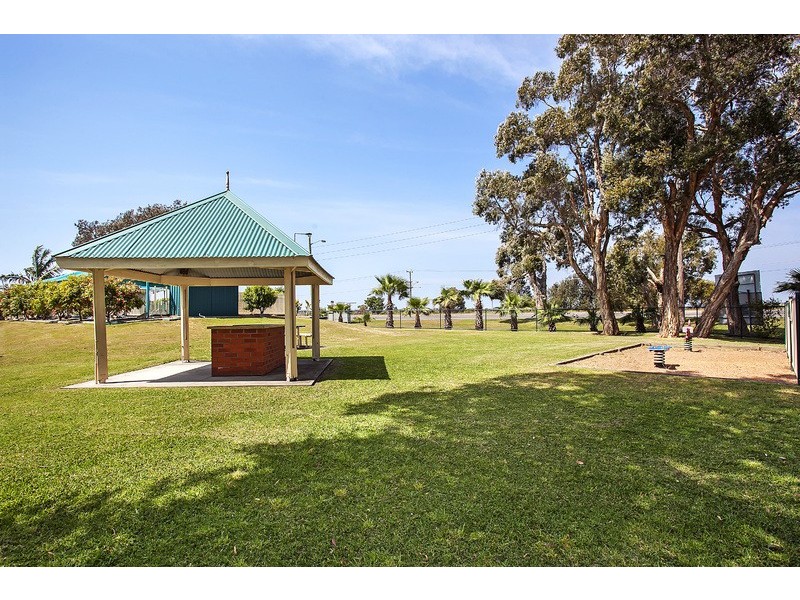 Blacksmiths NSW 2281