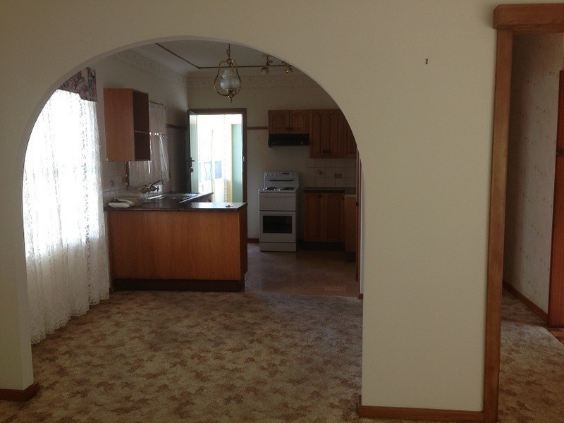 13 Bell Street, Belmont NSW 2280