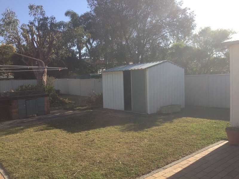 13 Bell Street, Belmont NSW 2280