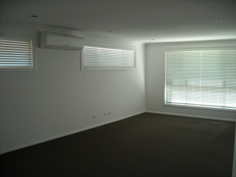 Macquarie Hills NSW 2285