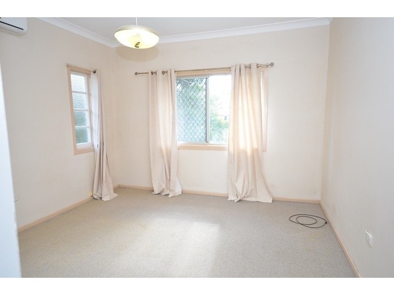 27 Selborne Street, Mount Gravatt East QLD 4122