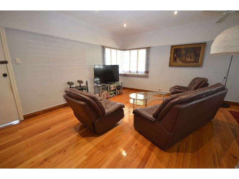 52 Broadwater Road, Mount Gravatt East QLD 4122