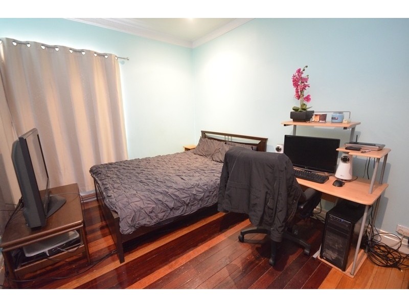 52 Broadwater Road, Mount Gravatt East QLD 4122