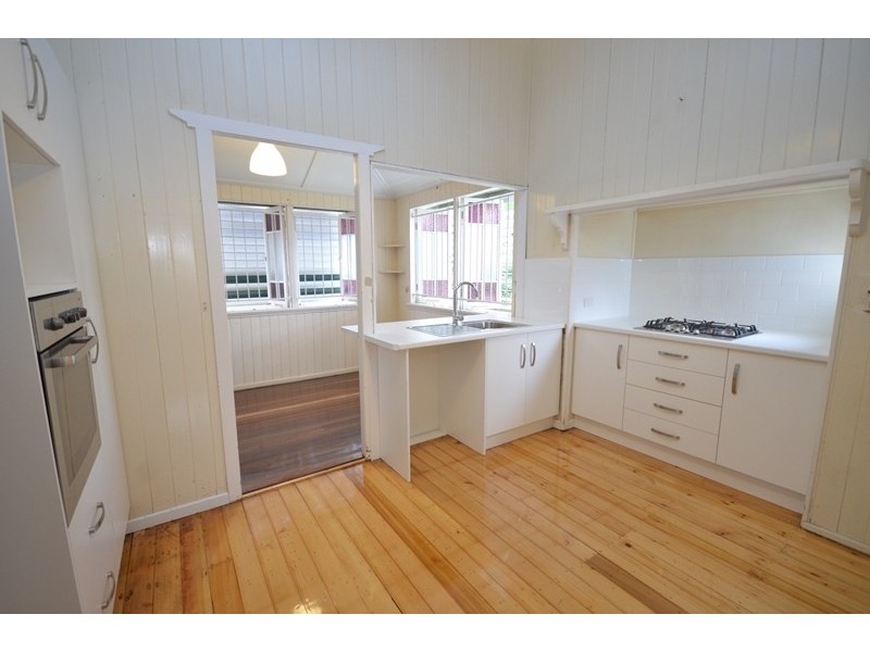 10 Waterlot Street, Moorooka QLD 4105