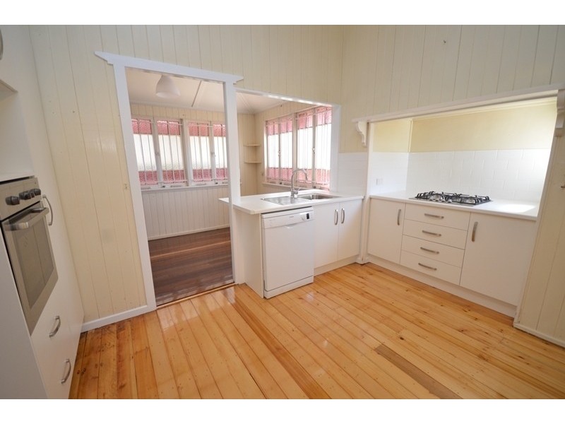 10 Waterlot Street, Moorooka QLD 4105