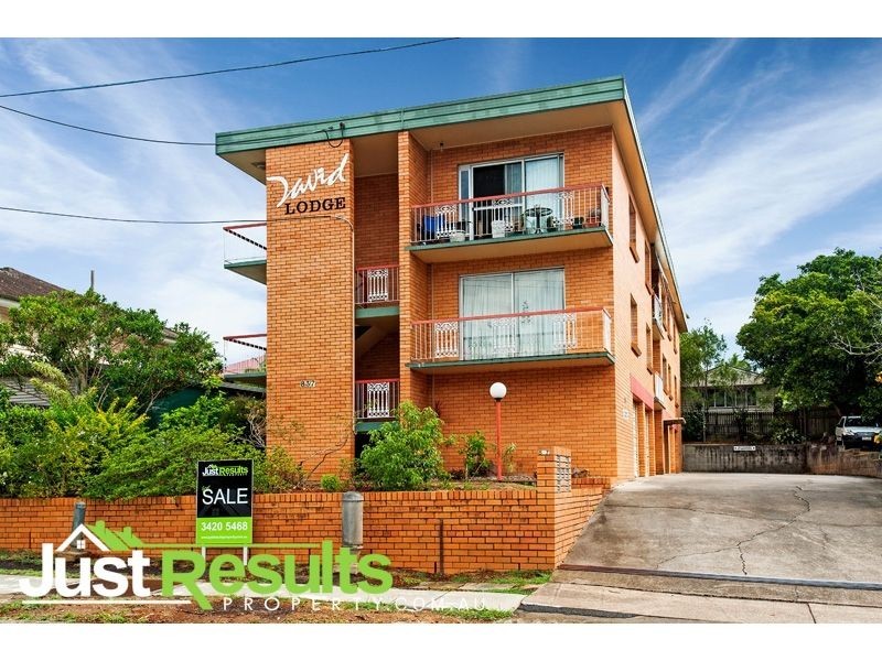 Holland Park West QLD 4121