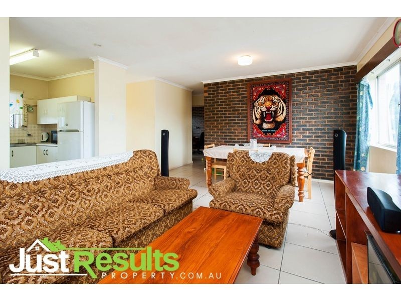 Holland Park West QLD 4121