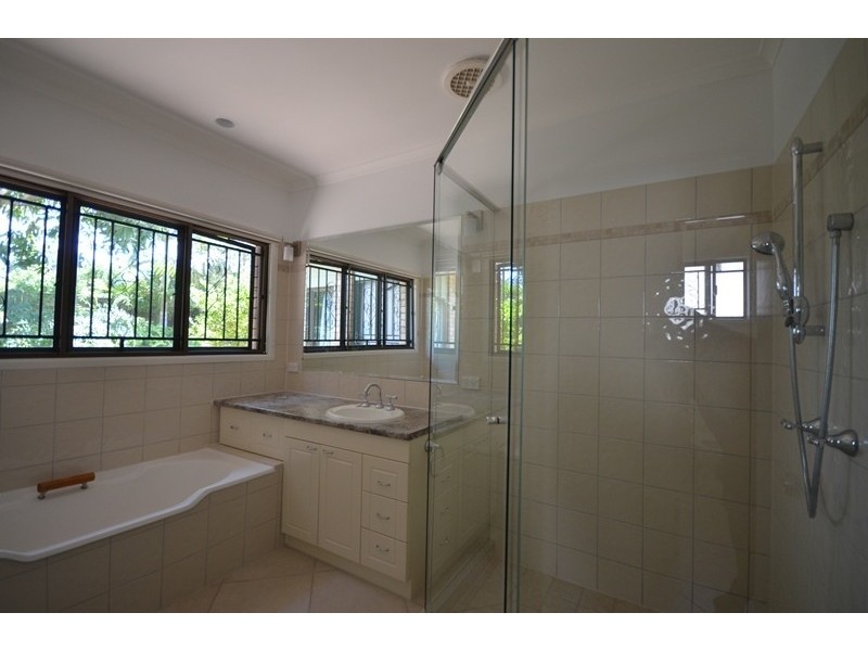 25  Botticelli Street, Fig Tree Pocket QLD 4069